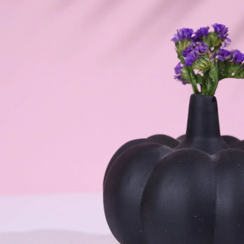 Noir Pumpkin Ceramic Vase media 3