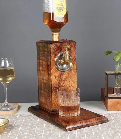 Mango Wood · Brass
