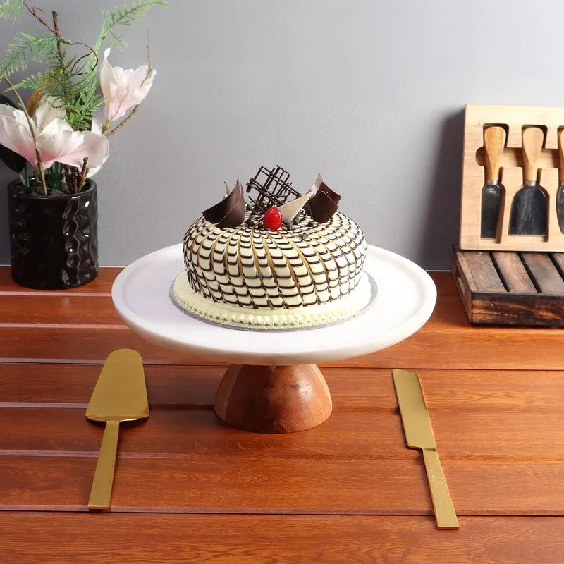 Heritage Charm Cake Stand media 1