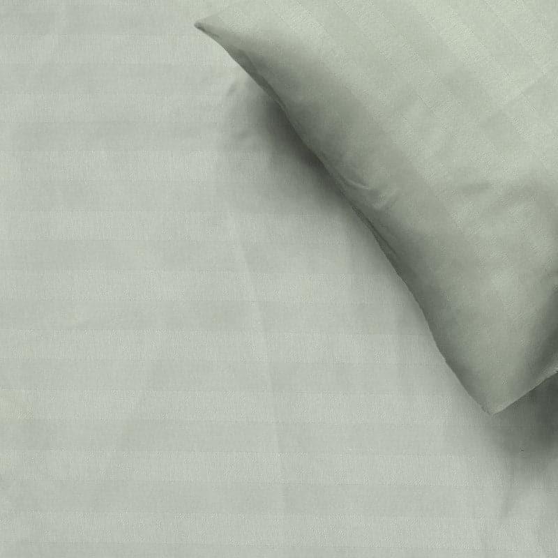 Glossy Touch Solid Cotton Bedsheet (Silver) - 210 TC media 4