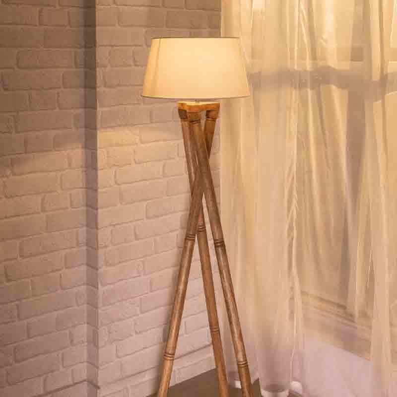 Criss Crossed Tripod Lamp - White media 3
