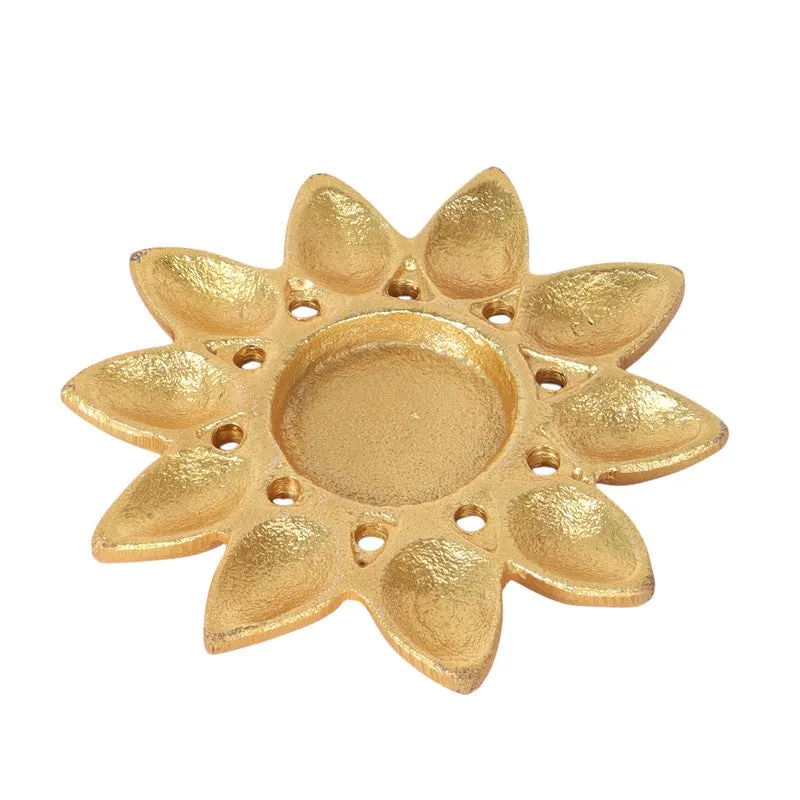 Golden Prestige Tealight Holder media 4
