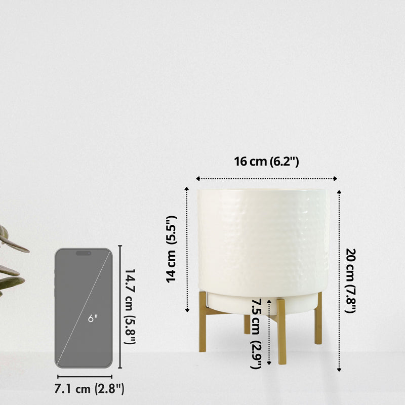 Carya Hammered Planter media 4