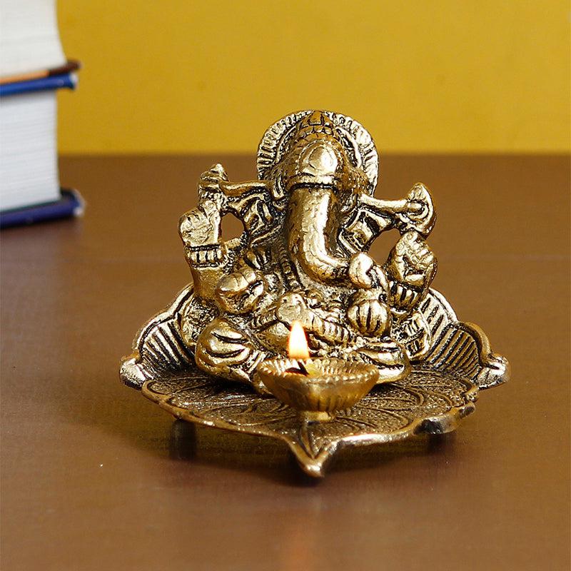 Vinayaka Leaf Diya - Gold