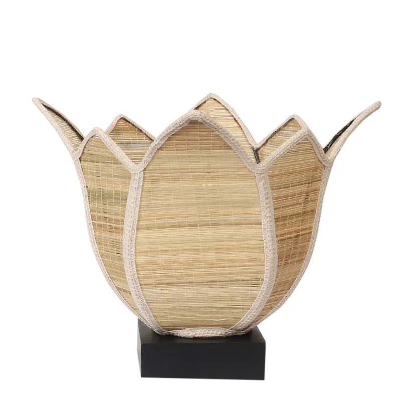Glevara Bamboo Petal Edge Table Lamp - Beige media 6