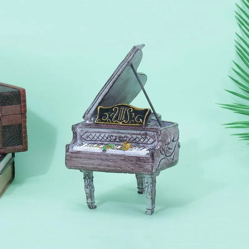 Piano Past Table Accent - Silver media 1