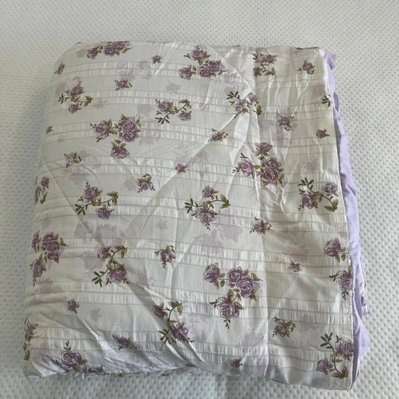 Fleuris Cotton Comforters (White,Purple) - 350 GSM media 6
