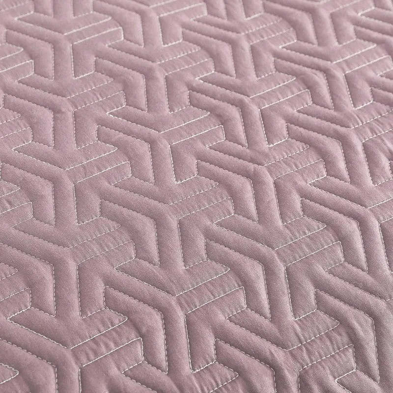 Elegant Pink Geometric Cotton Bedcover media 4