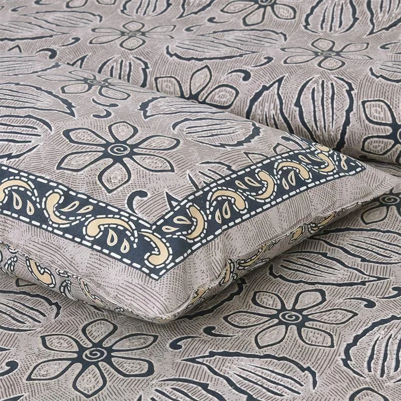 Yuvara Floral Cotton Bedsheet (Grey) - 160 TC media 5