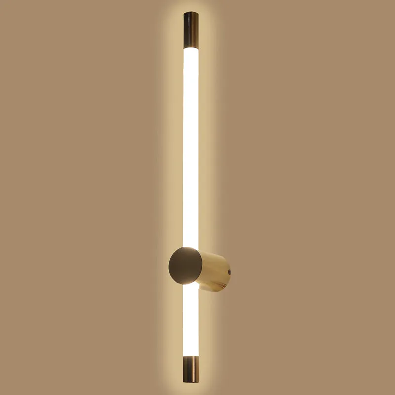 Koenig Iron & Acrylic Wall Lamp media 3