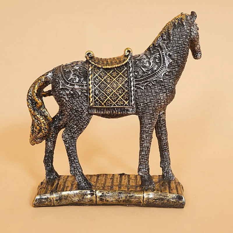 Royal Golden Saddle Horse Statue media 8