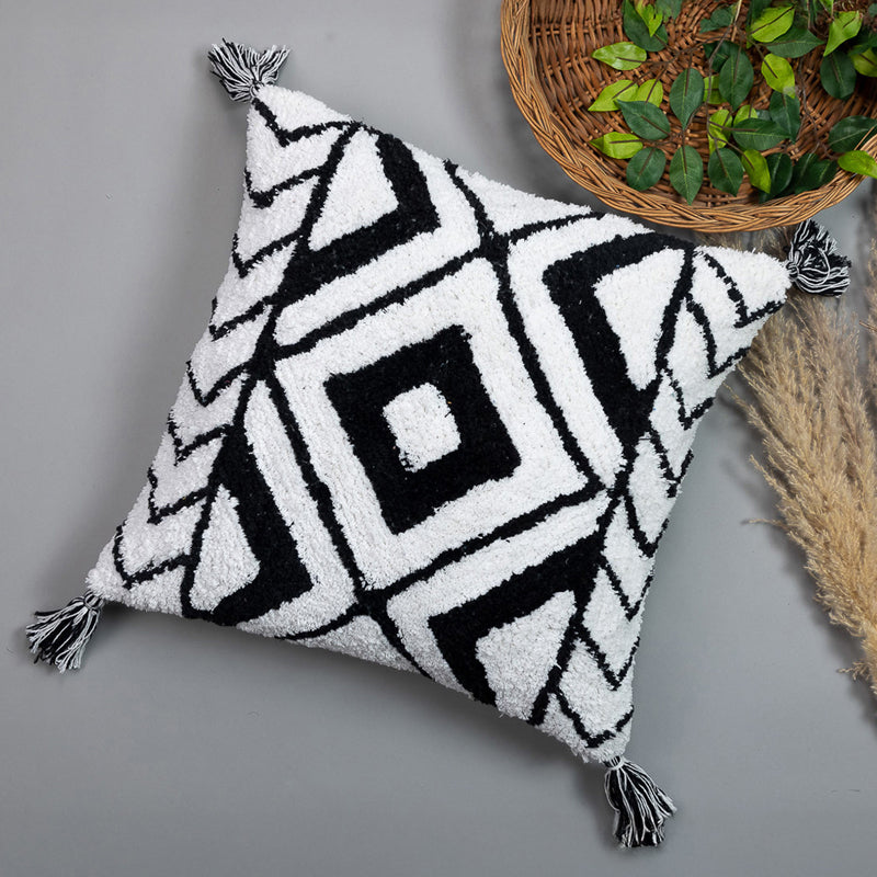 Inkthread I Tufted Cushion Cover media 5