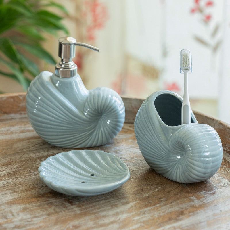 Misty Swirl Bathroom Set - Three Piece Set
