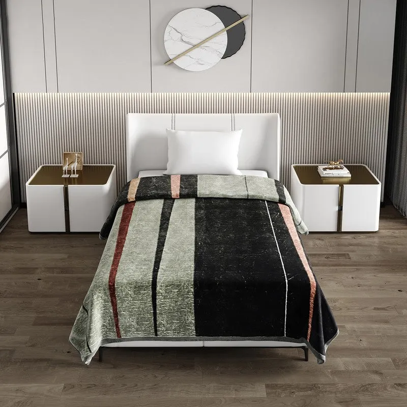 Monte Carlo Sahara Serenity Blanket (Green) - 850 GSM media 3
