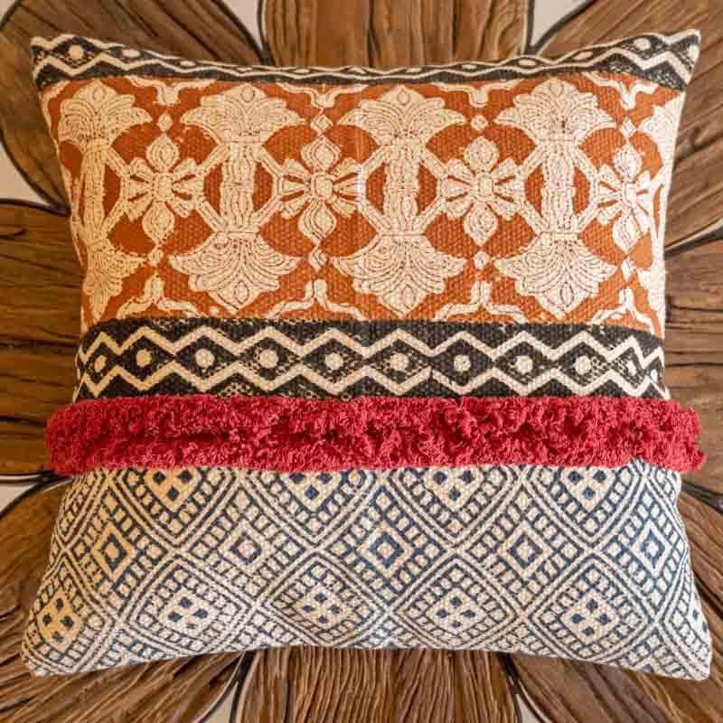 Wayfarer Chic Cotton Cushion Cover media 4