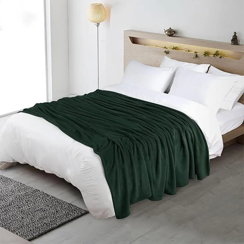 Sarva Solid Knitted Cotton Flannel Blanket (Dark Green) - 190 GSM media 1