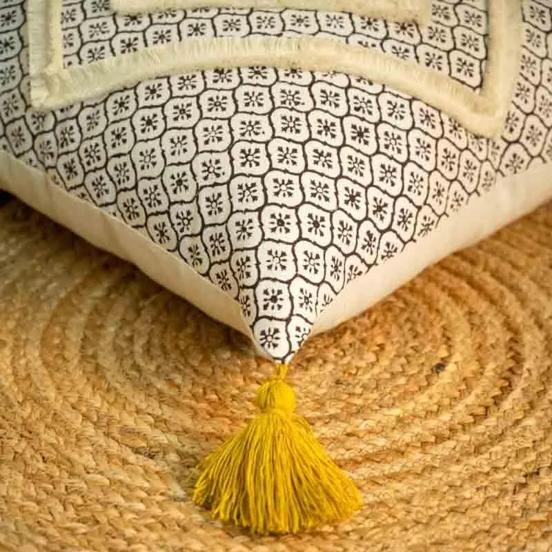 Triple Treat Cushion Cover media 5