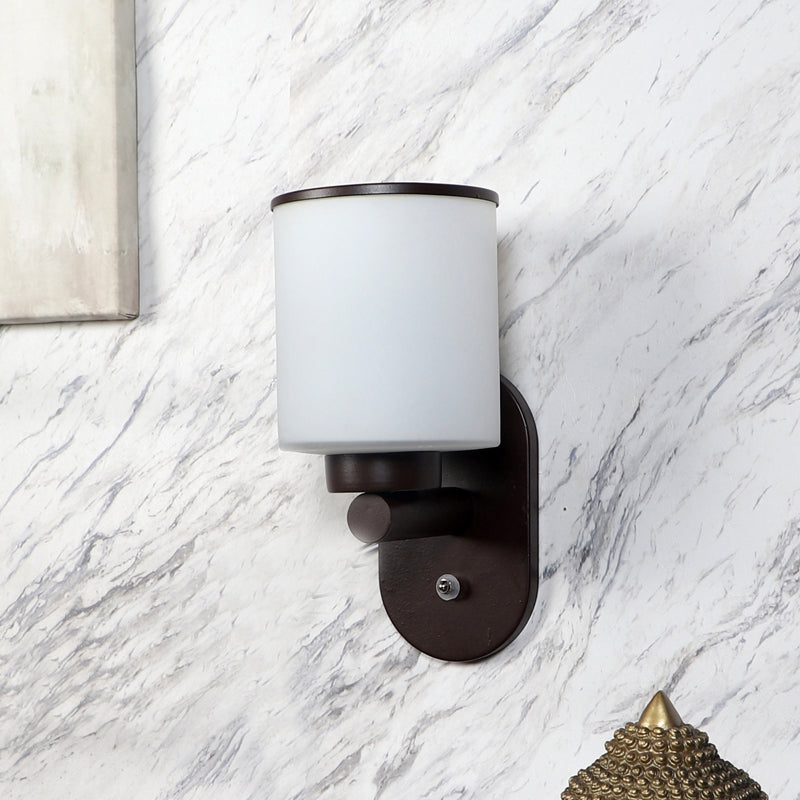 Cylla Iron Wall Lamp media 3