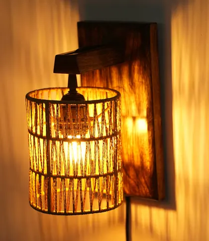 Mango Wood · Rattan