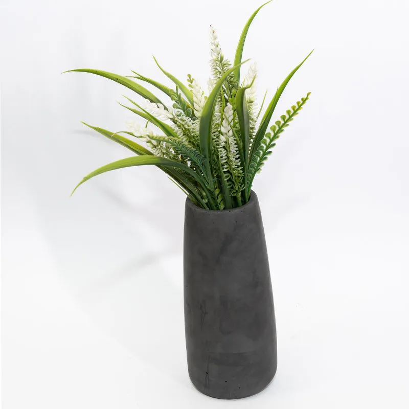 Iria Concrete Vase media 3