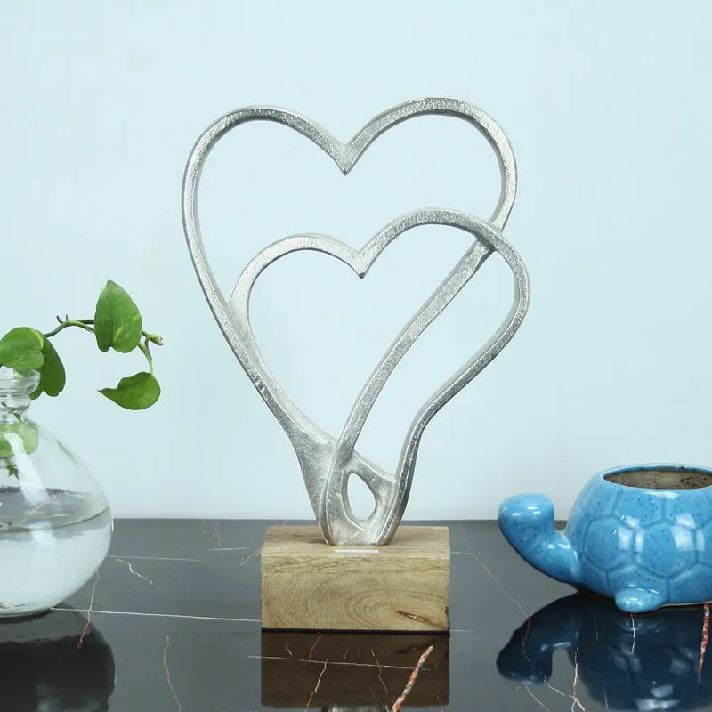 Love Lamore Showpiece - Silver media 1