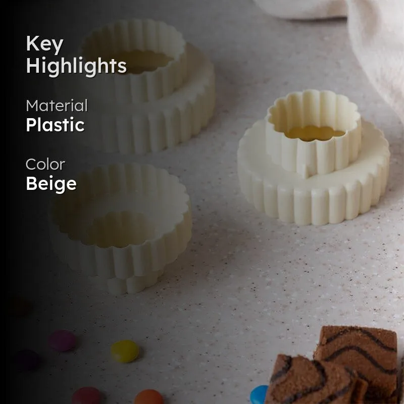 Dough Dip Cookie Cutter (Ivory) - Set Of Six media 2