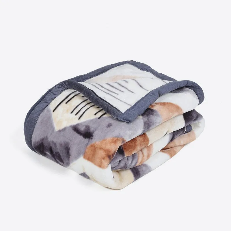 Monte Carlo Artisan Dreamscape Blanket - 625 GSM media 5