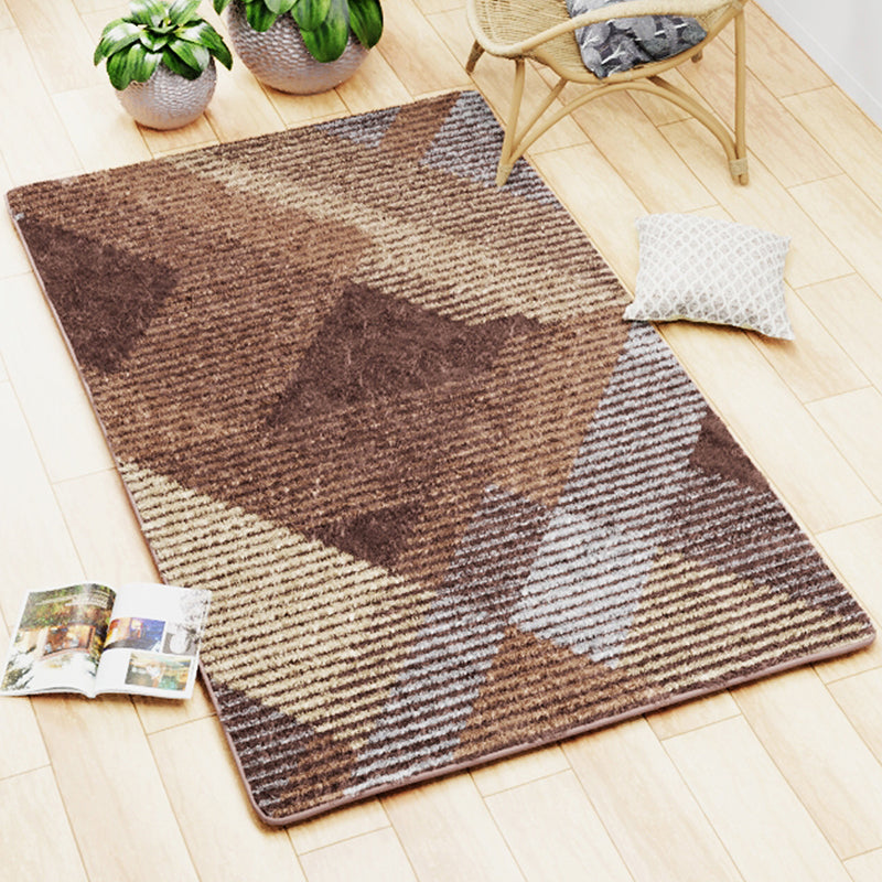 Calista Geometric Area Rug - Brown