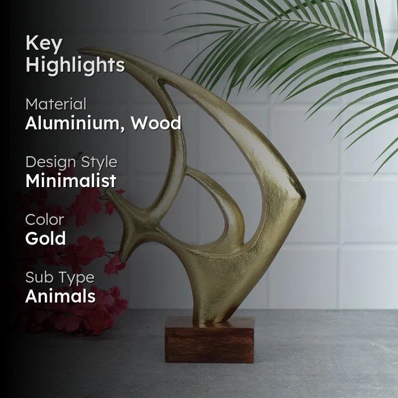 Auric Antlers Showpiece media 2