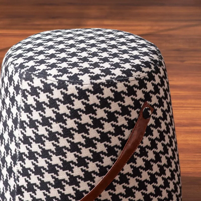 Quiet Comfort Pouffe - Black & White media 5