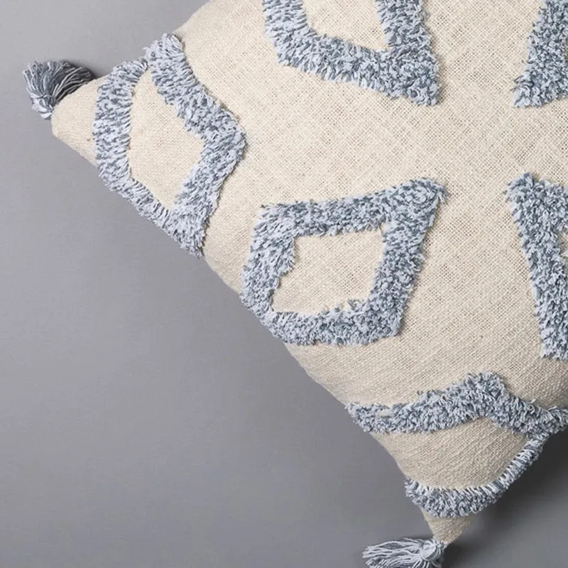 Earthloop Tufted Cushion Cover media 5