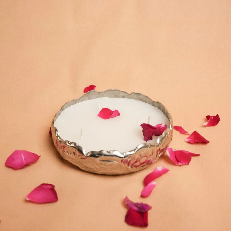 Petal & Flame Candle - Gold media 5