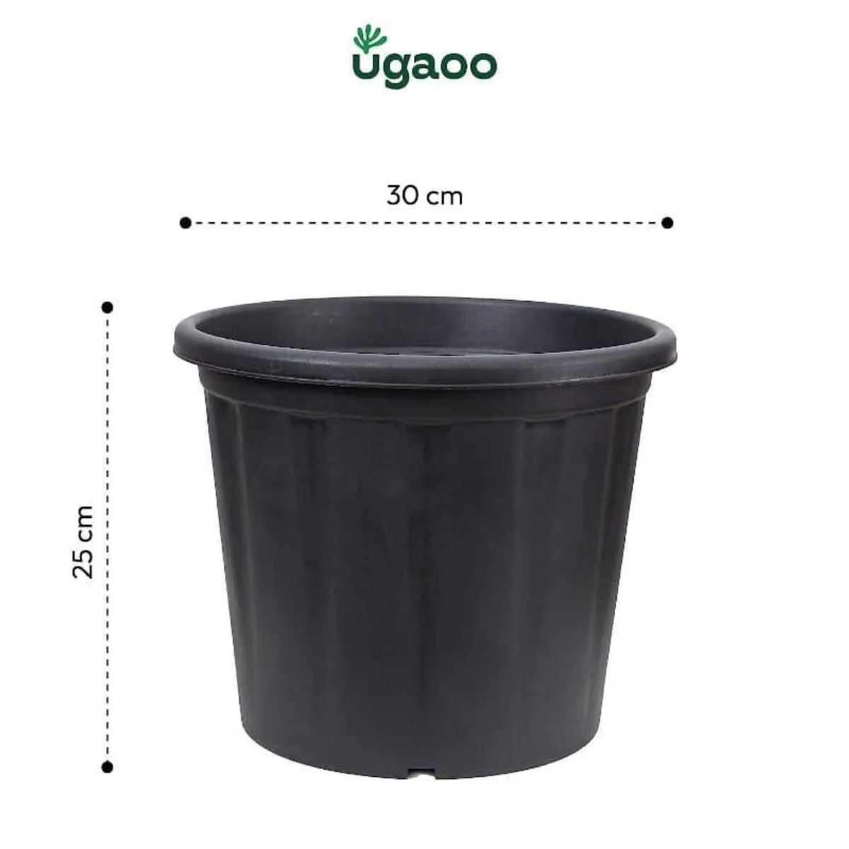 Black plastic pot shown from the front with dimension markers