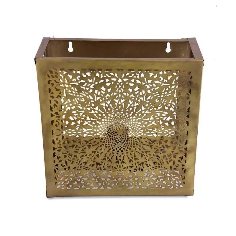 Yasmeen Metal Wall Lamp media 5
