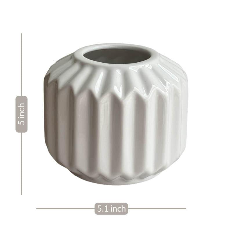 Esko Edge Vase - White media 4
