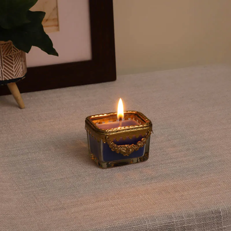 Lavish Ocean Breeze Scented Jar Candle media 3