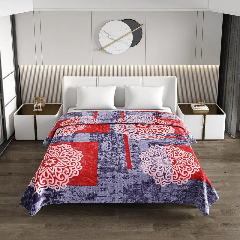 Monte Carlo Crimson Harmony Blanket - 600 GSM media 3