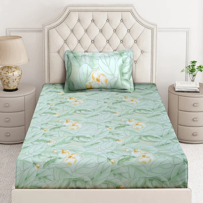Sea Of Petals Floral Bedsheet - 130 GSM media 3