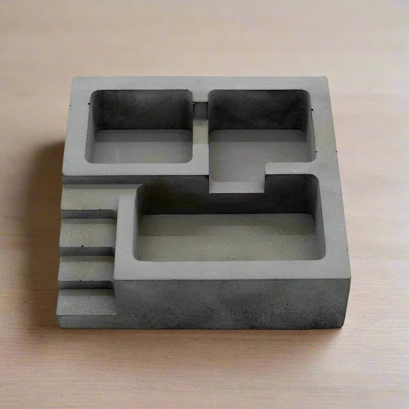Iona Ash Tray media 1