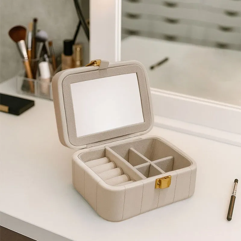 SereneVault Faux Leather Jewel Box media 4