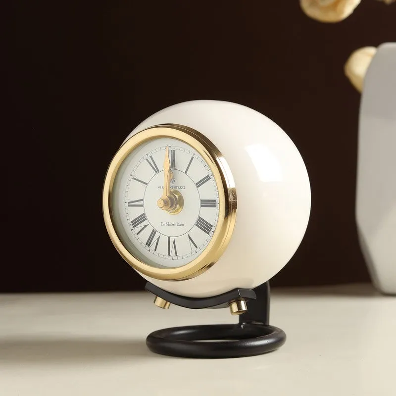 Retro Glow Round Table Clock media 3
