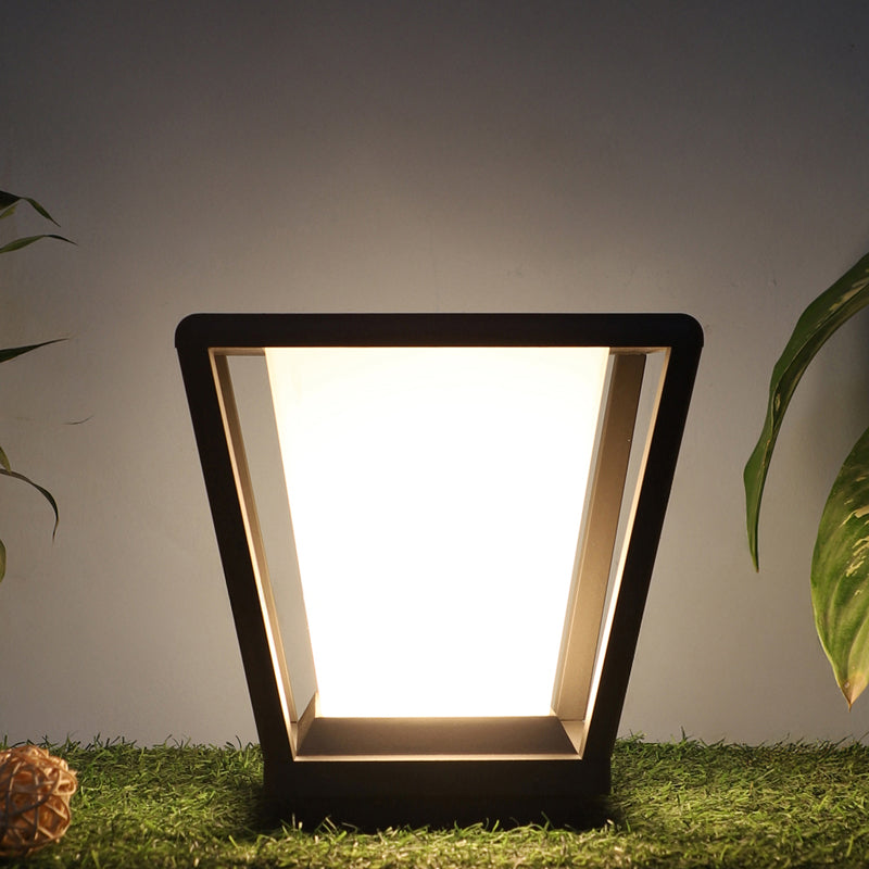 Aneik Aluminium Wall Lamp