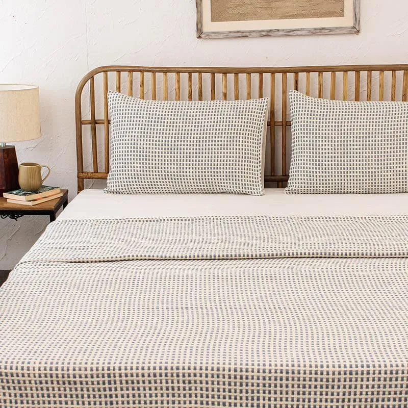 Girnar Bedcover - Dark Blue media 1