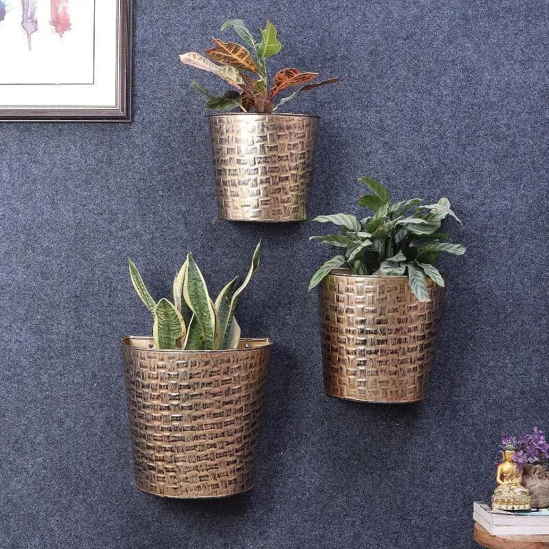 Virika Vasa Planter (Gold) - Set Of Three media 3