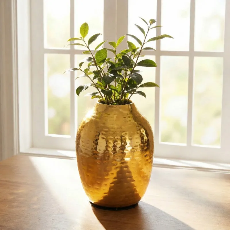 Petal Cascade Metal Vase -Gold media 8