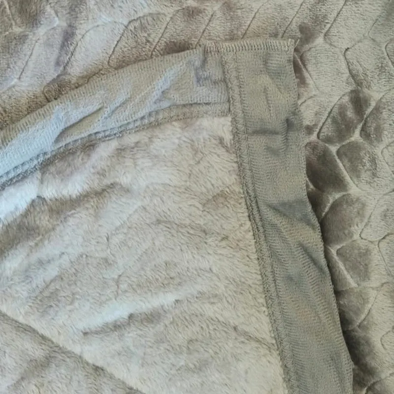 Solida Wool Blankets (Grey) - 300 GSM media 6