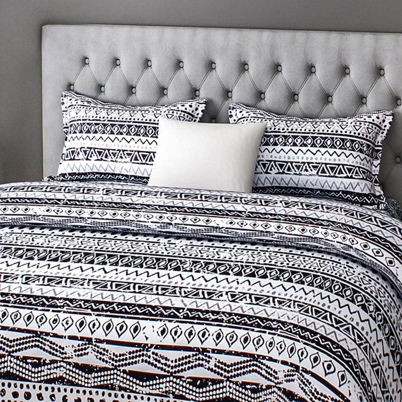 Aztec Plaza Printed Microfiber Bedsheet Old - 130 GSM media 3