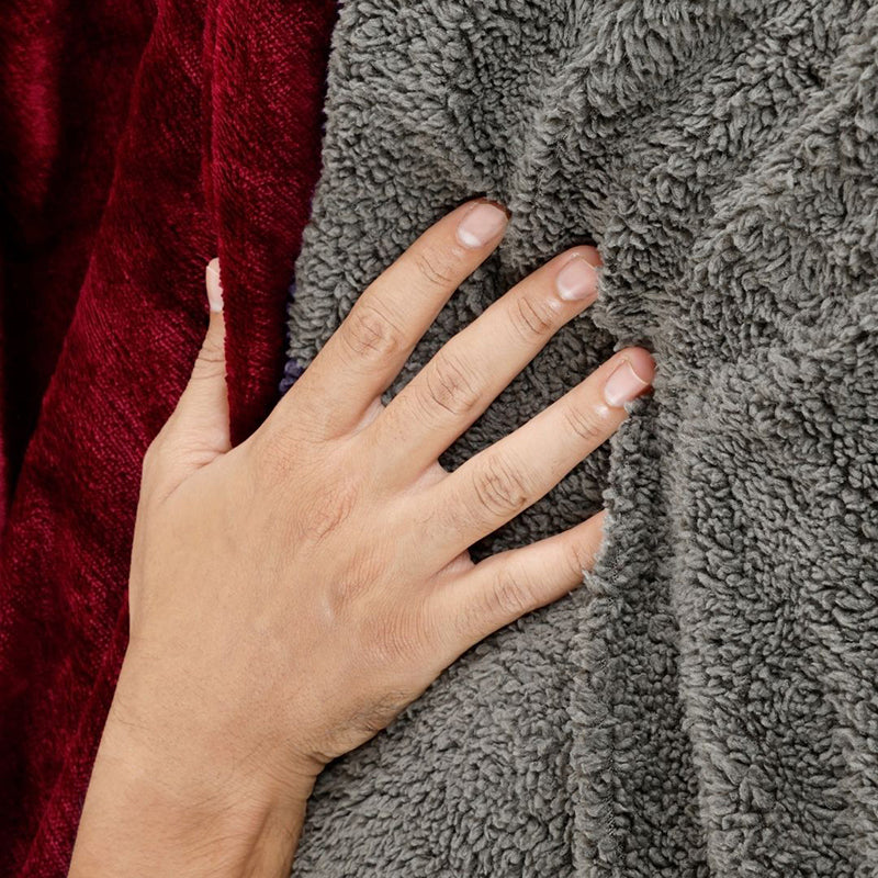 Casselle Reversible Blanket - Maroon media 8