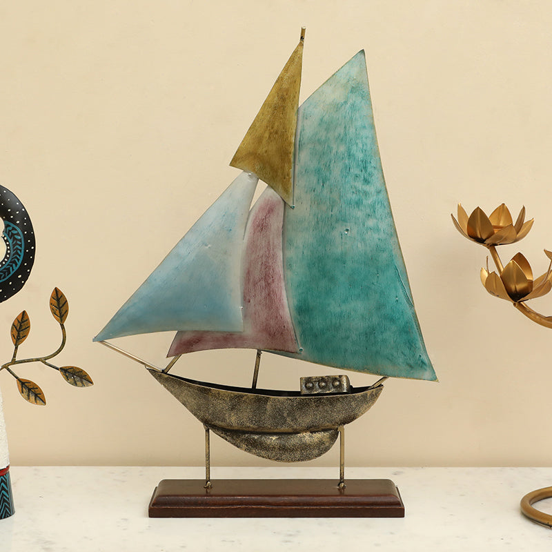 Watercolor Yacht Showpiece