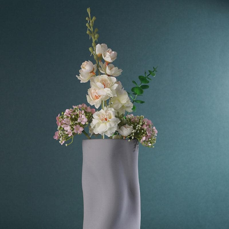 Flowy Fara Vase - Grey media 3